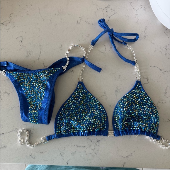 Npc bikini - Picture 9 of 12